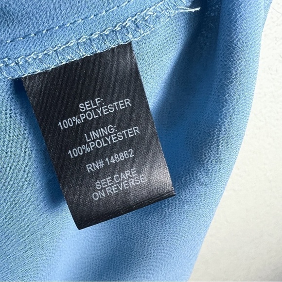 Torrid NWT Clip Chiffon Mock Neck Halter, Romantic Rose 2X - Sleeveless, Floral - Picture 13 of 15